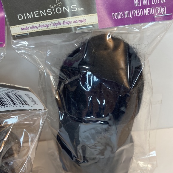 Dimensions Feltworks 100% Wool Pencil Roving Black Felt Needle Felting Crafts - Picture 9 of 13